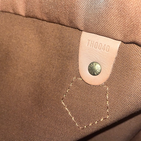 Louis Vuitton Speedy 30, Brown and Tan Crossbody Bag - Picture 6 of 7